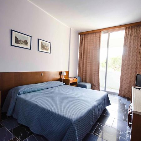 טרקיניה Grand Hotel Helios חדר תמונה