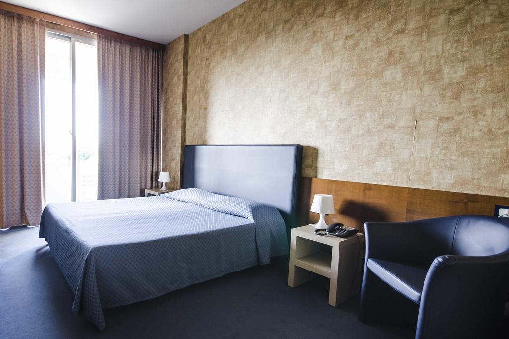 טרקיניה Grand Hotel Helios מראה חיצוני תמונה