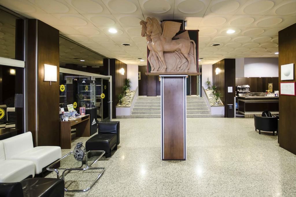 טרקיניה Grand Hotel Helios מראה חיצוני תמונה