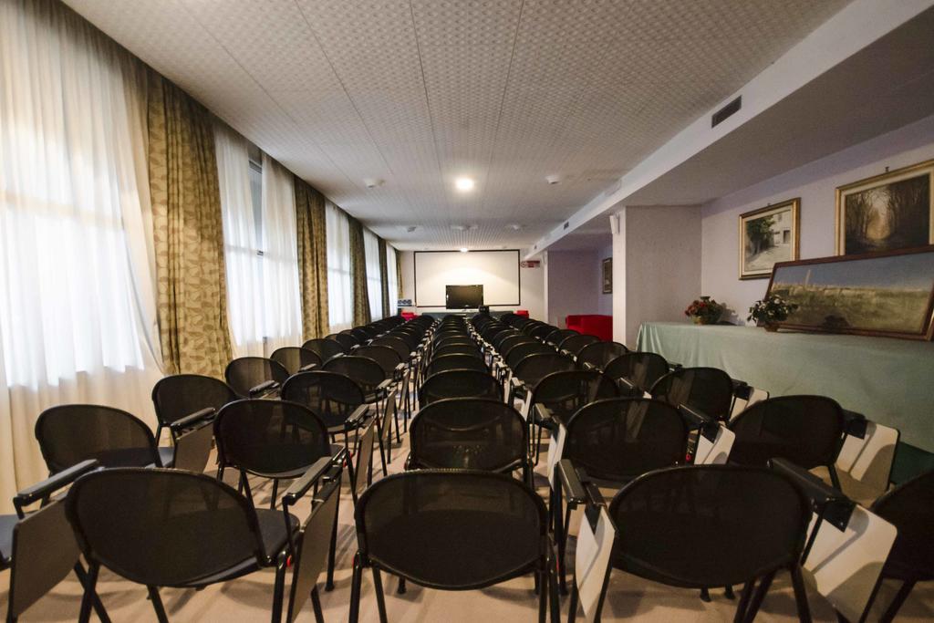 טרקיניה Grand Hotel Helios מראה חיצוני תמונה