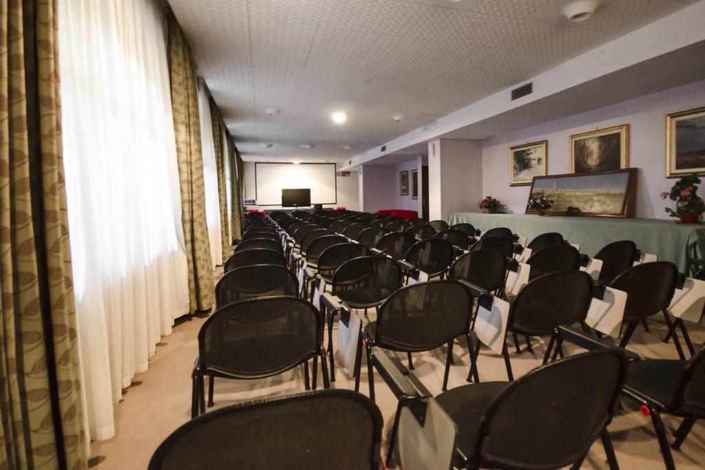 טרקיניה Grand Hotel Helios מראה חיצוני תמונה
