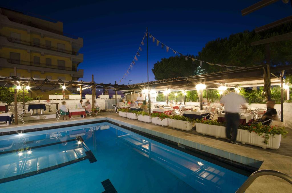 טרקיניה Grand Hotel Helios מראה חיצוני תמונה
